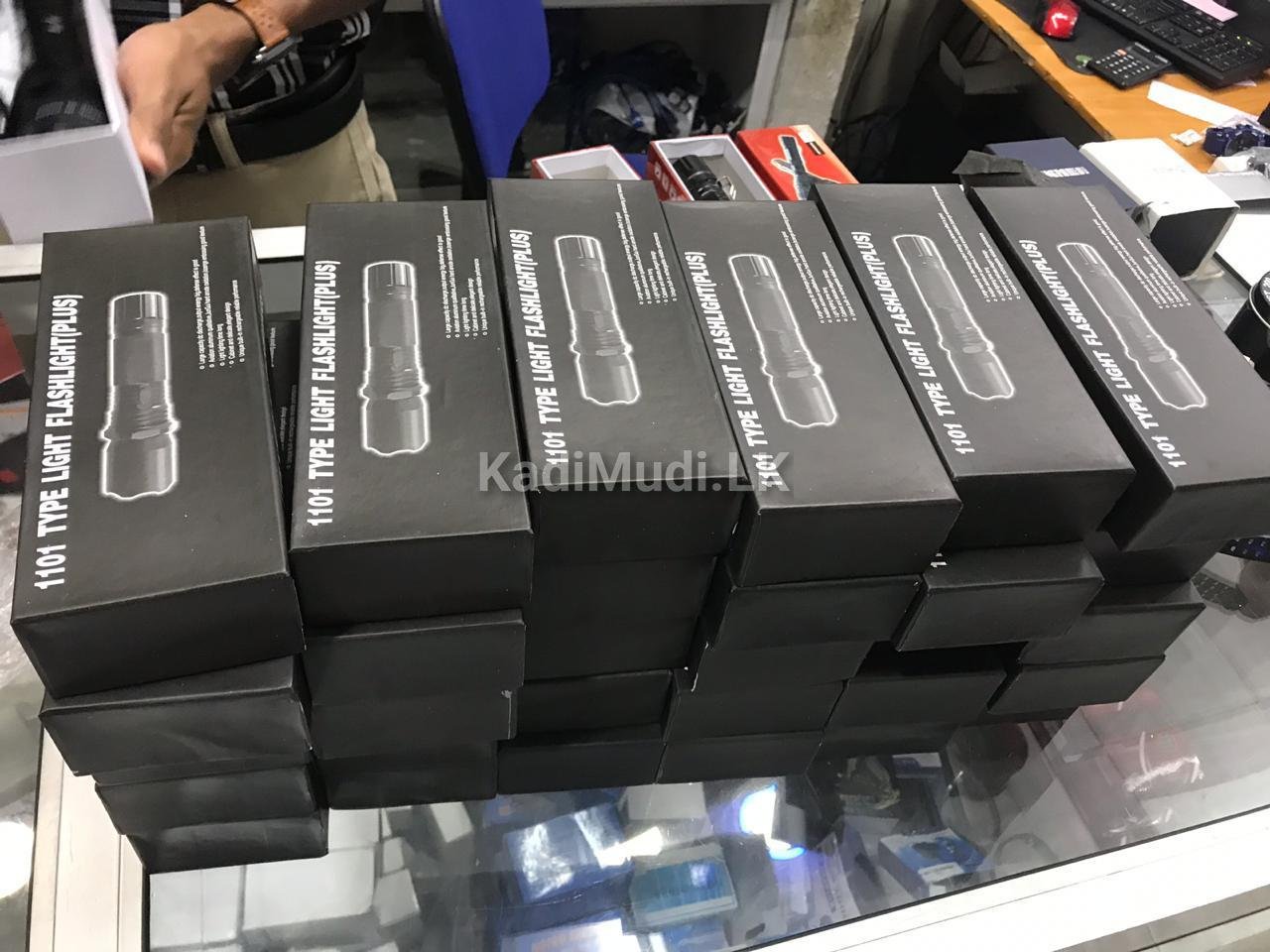 Self Defense Stun Gun Shock Torch (Tazer 1000KV)