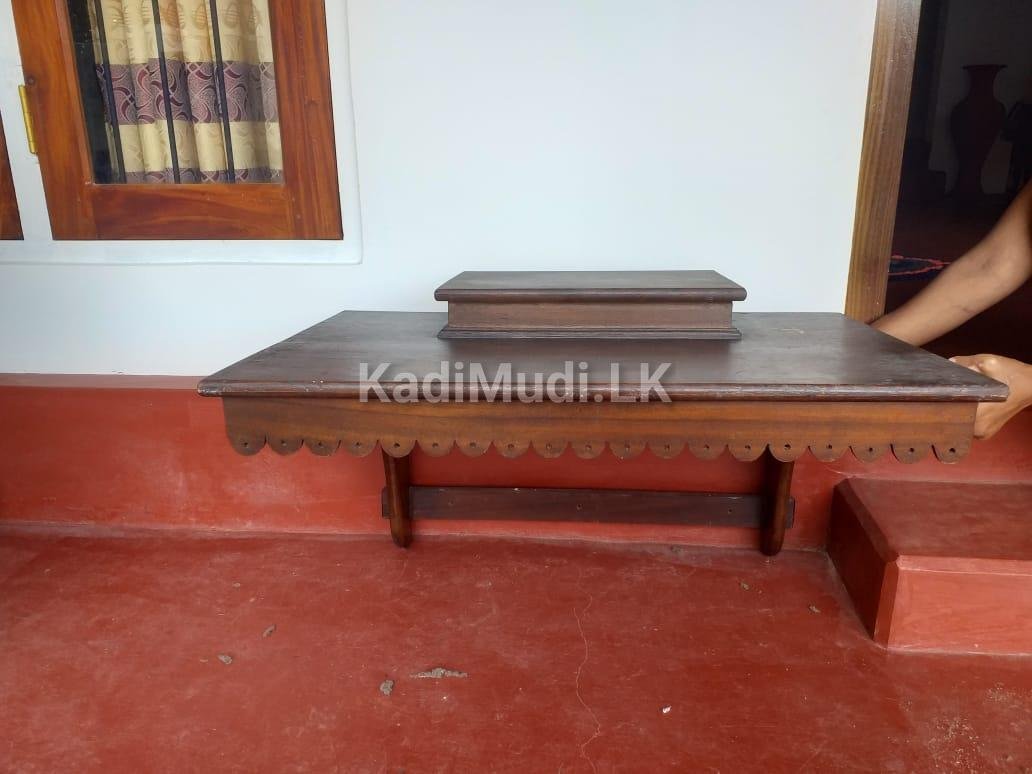 Multi purpose wooden plank hanging