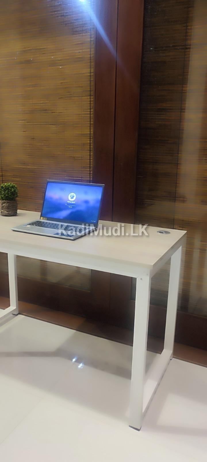 Computer Table / Workstation Table