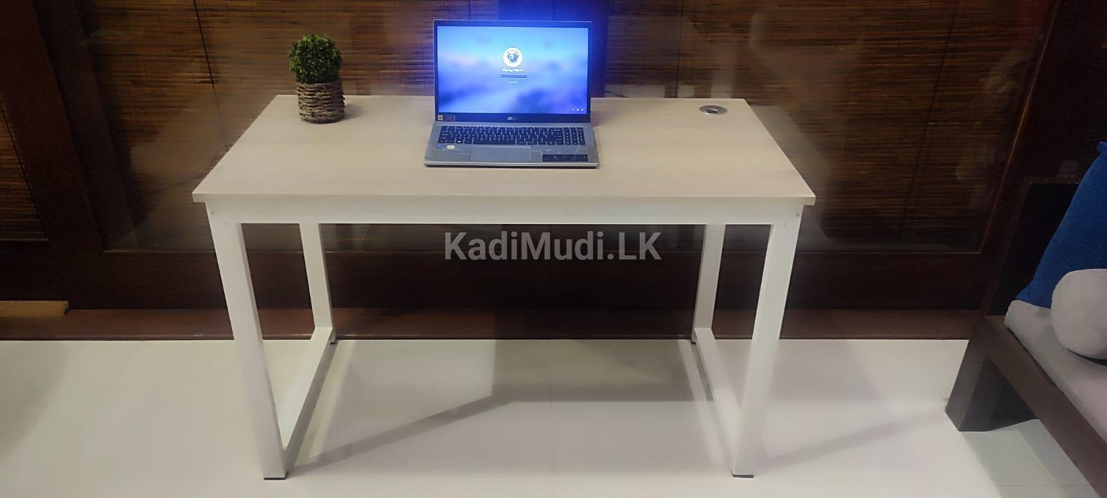 Computer Table / Workstation Table