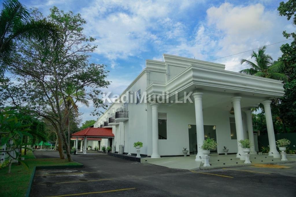 Tharindu Hotel & Banquet Hall