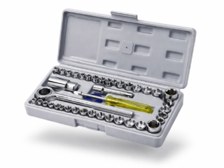 Polished-socket-wrench-set-in-case